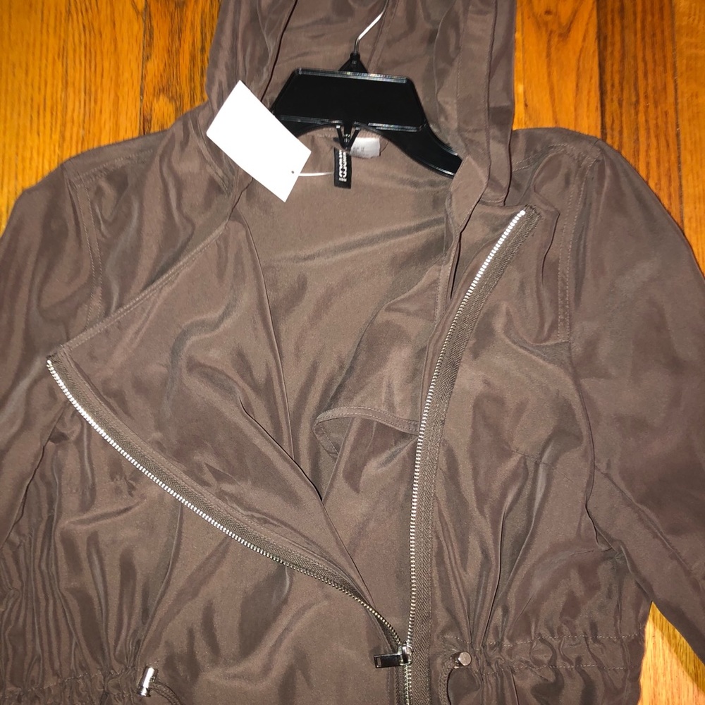 Divided by H&M lightweight jacket NWT - Picture 3 of 7